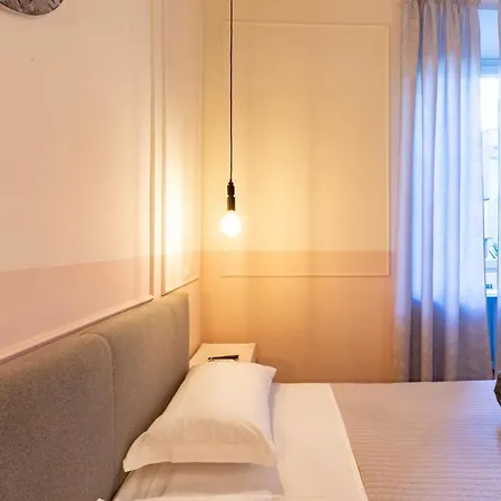 Nocleg ze śniadaniem Rdr Tortona 3*